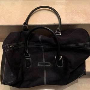 KENNETH COLE. Black Duffle Bag. Microfiber. Carry on. Overnight. Weekend.